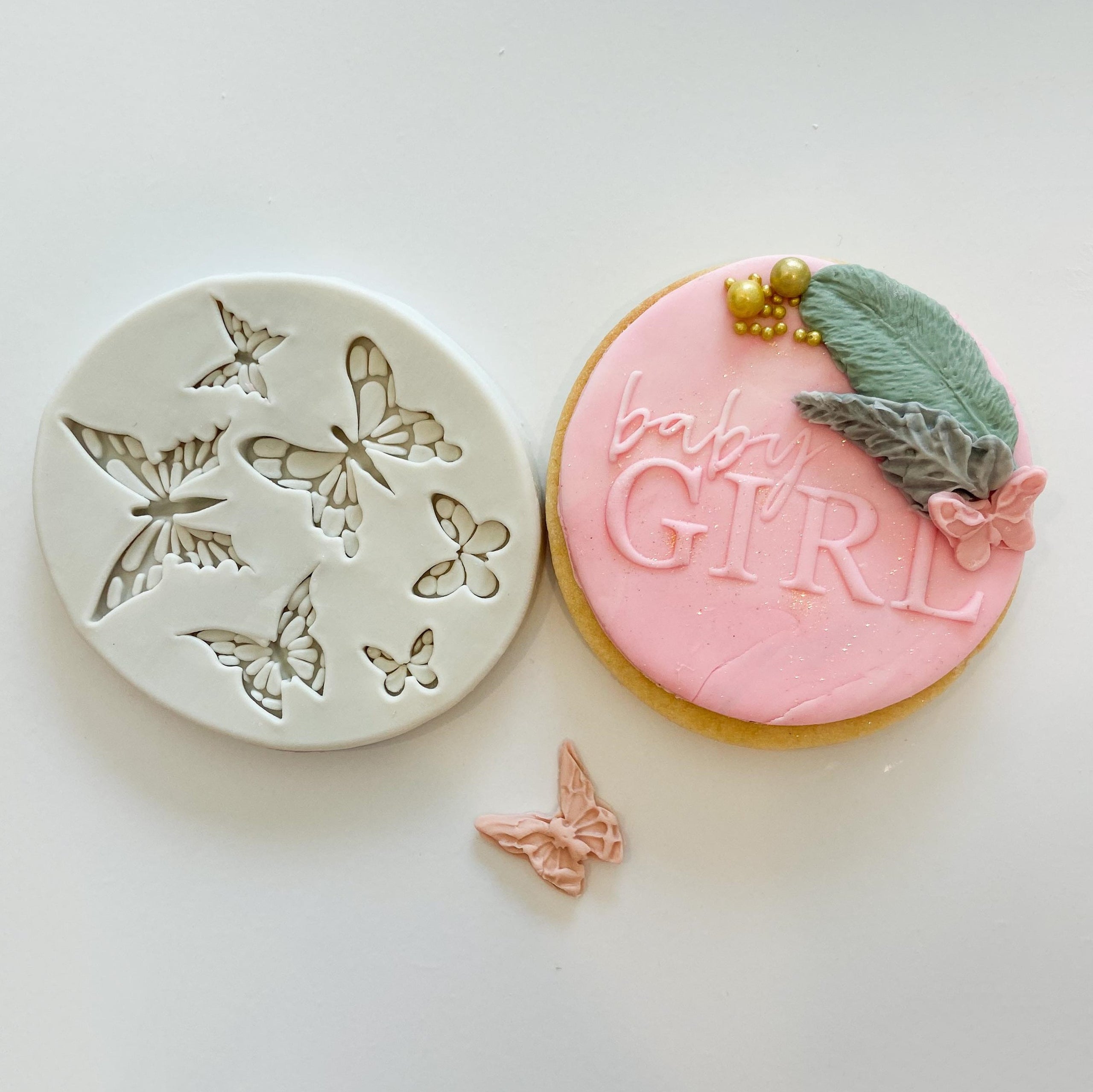 silicone-moulds-frosting-cakery